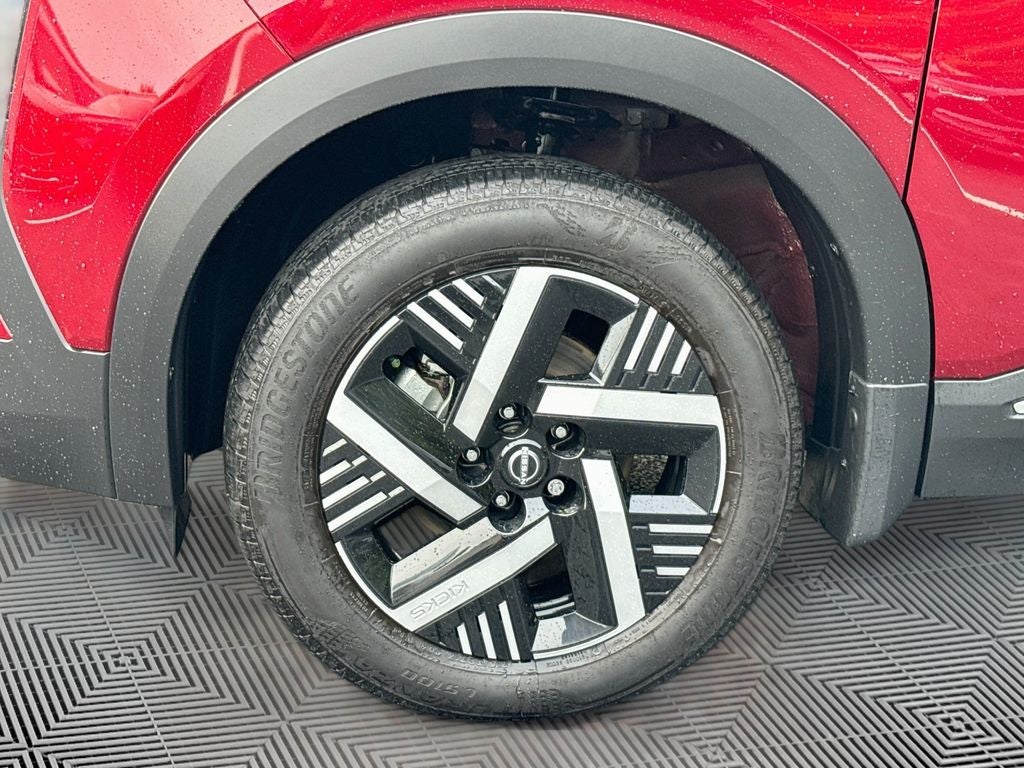 2025 Nissan Kicks SV