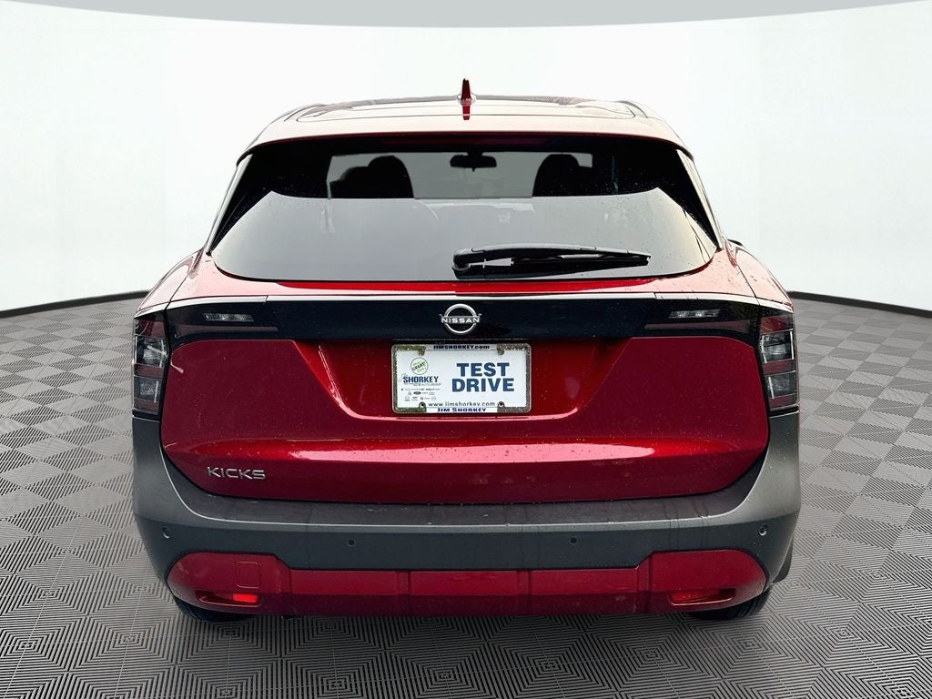 2025 Nissan Kicks SV