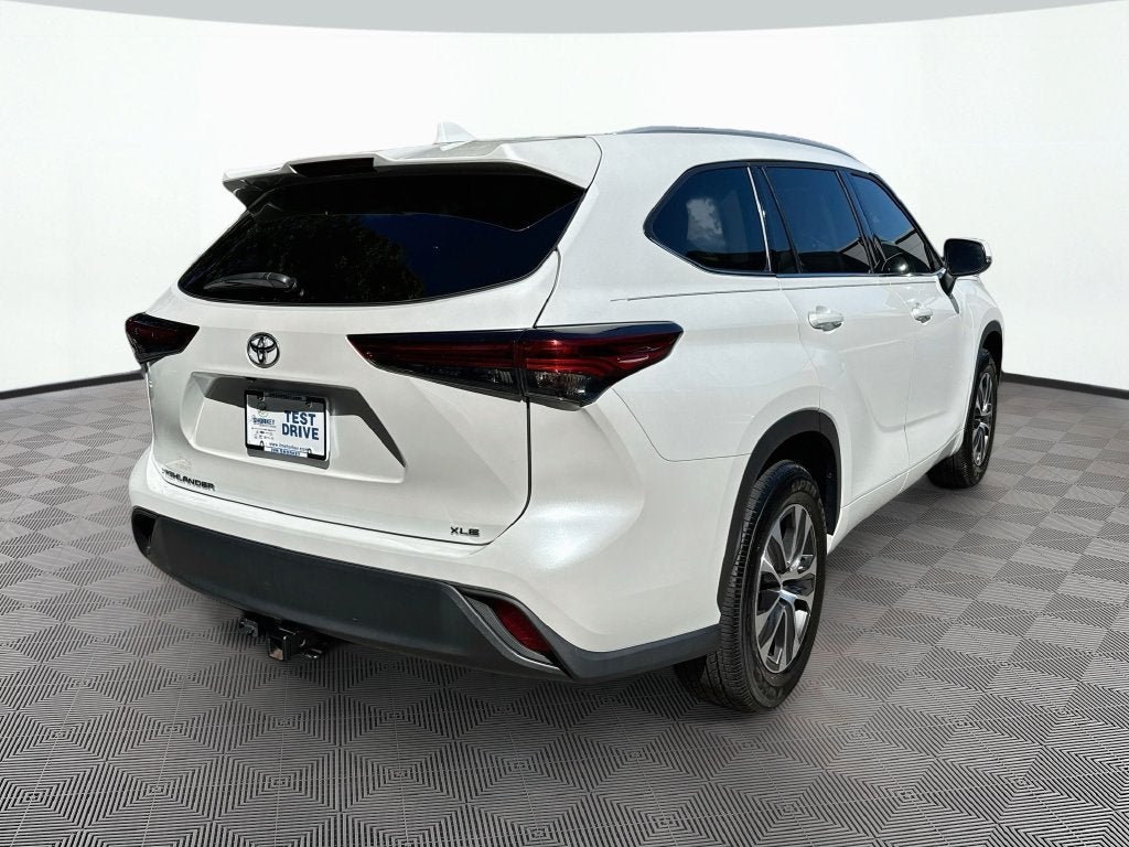 2022 Toyota Highlander XLE