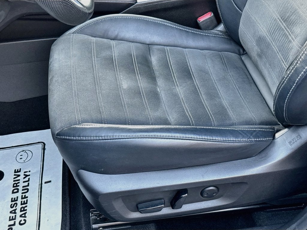 2023 Mitsubishi Outlander SE Black Edition