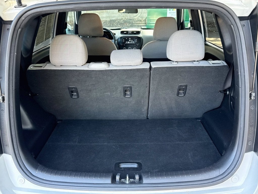 2017 Kia Soul Base