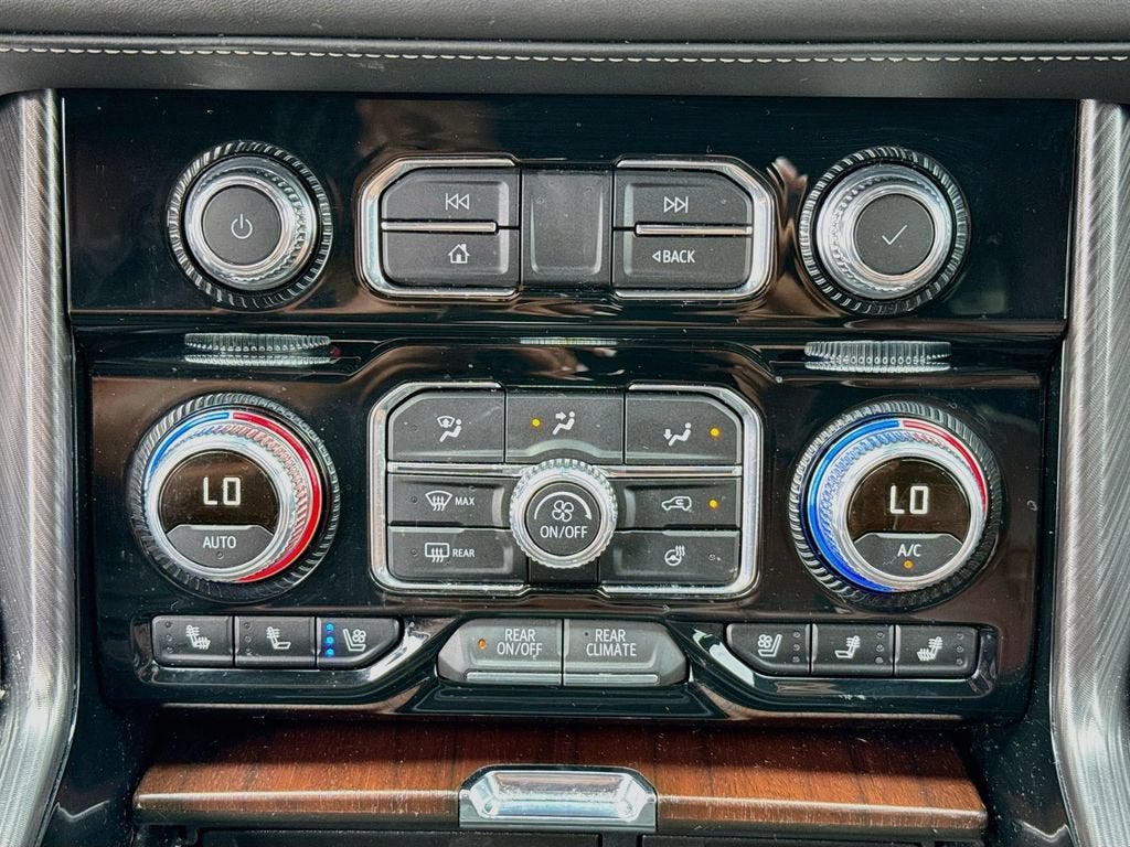 2024 GMC Yukon Denali Ultimate