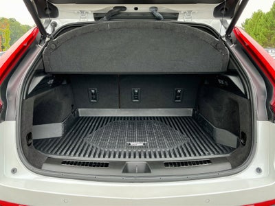 2023 Cadillac XT4 FWD Premium Luxury
