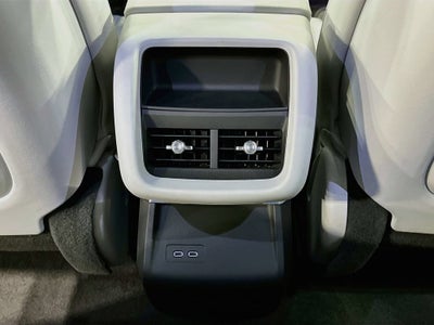 2024 Cadillac LYRIQ Luxury 1