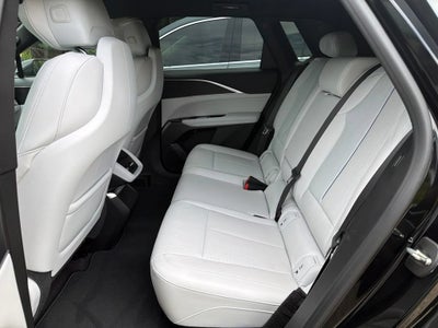 2024 Cadillac LYRIQ Luxury 1