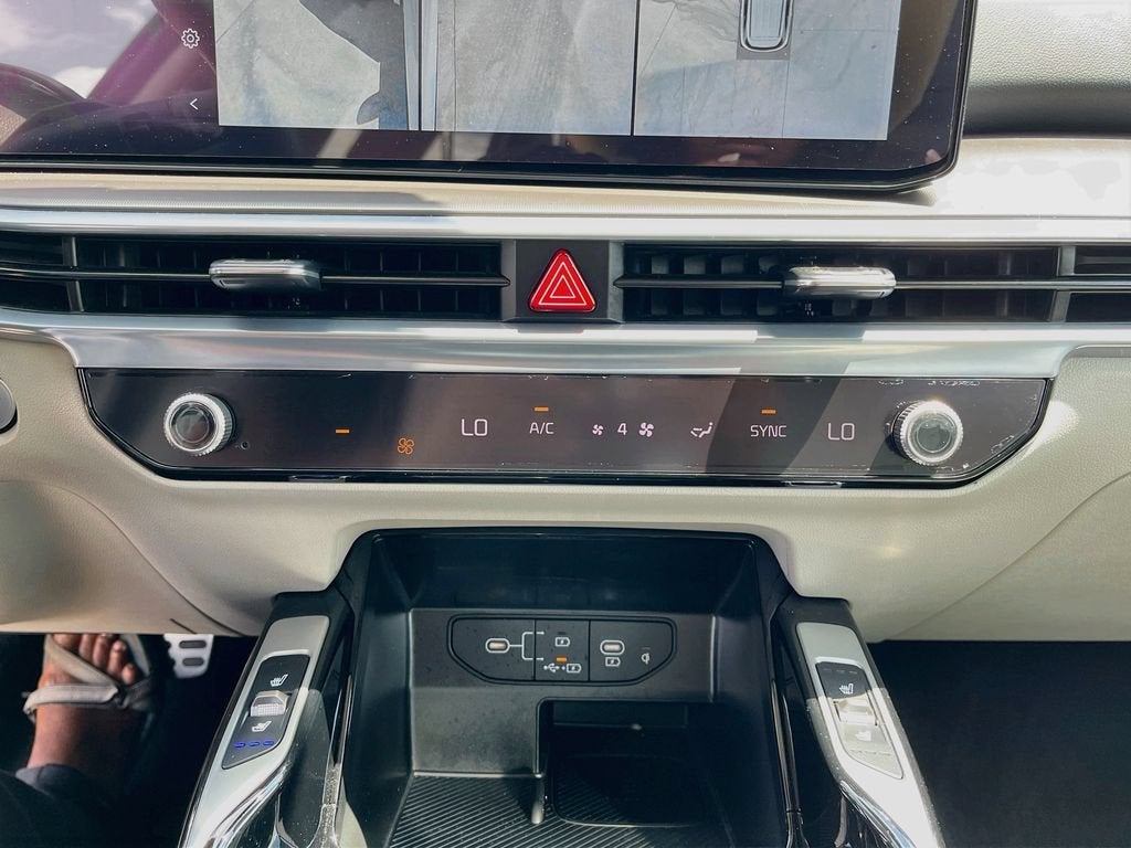 2025 Kia Sorento SX