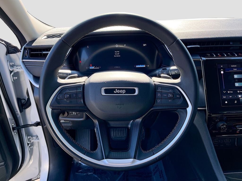 2023 Jeep Grand Cherokee L Laredo