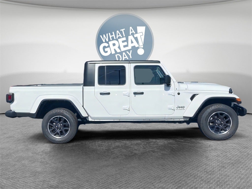 2023 Jeep Gladiator Overland