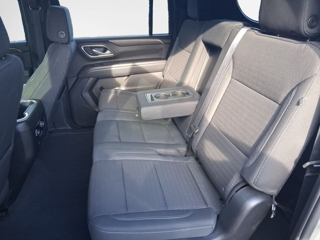 2024 Chevrolet Suburban LS