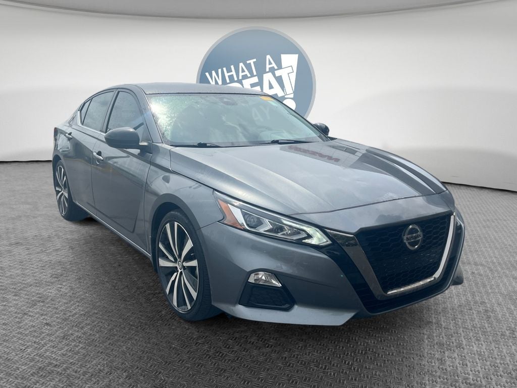 2022 Nissan Altima SR