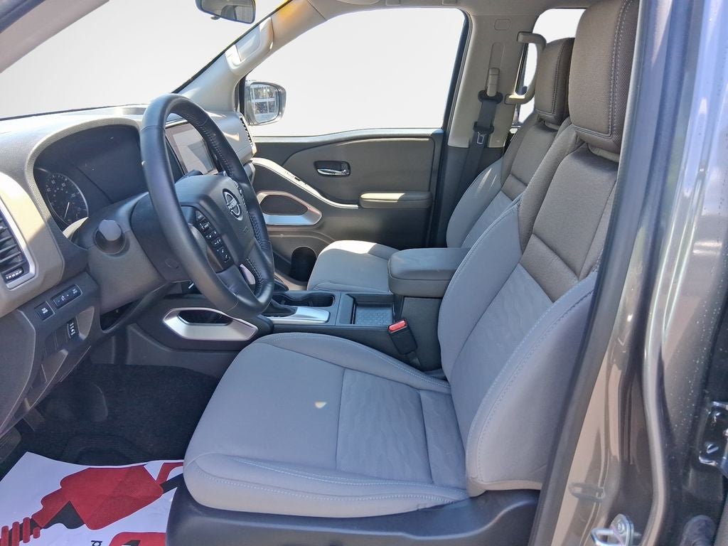 2024 Nissan Frontier SV