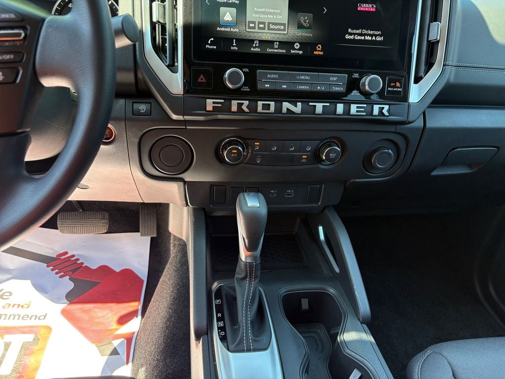 2025 Nissan Frontier SV