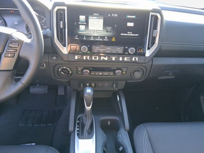 2025 Nissan Frontier SV