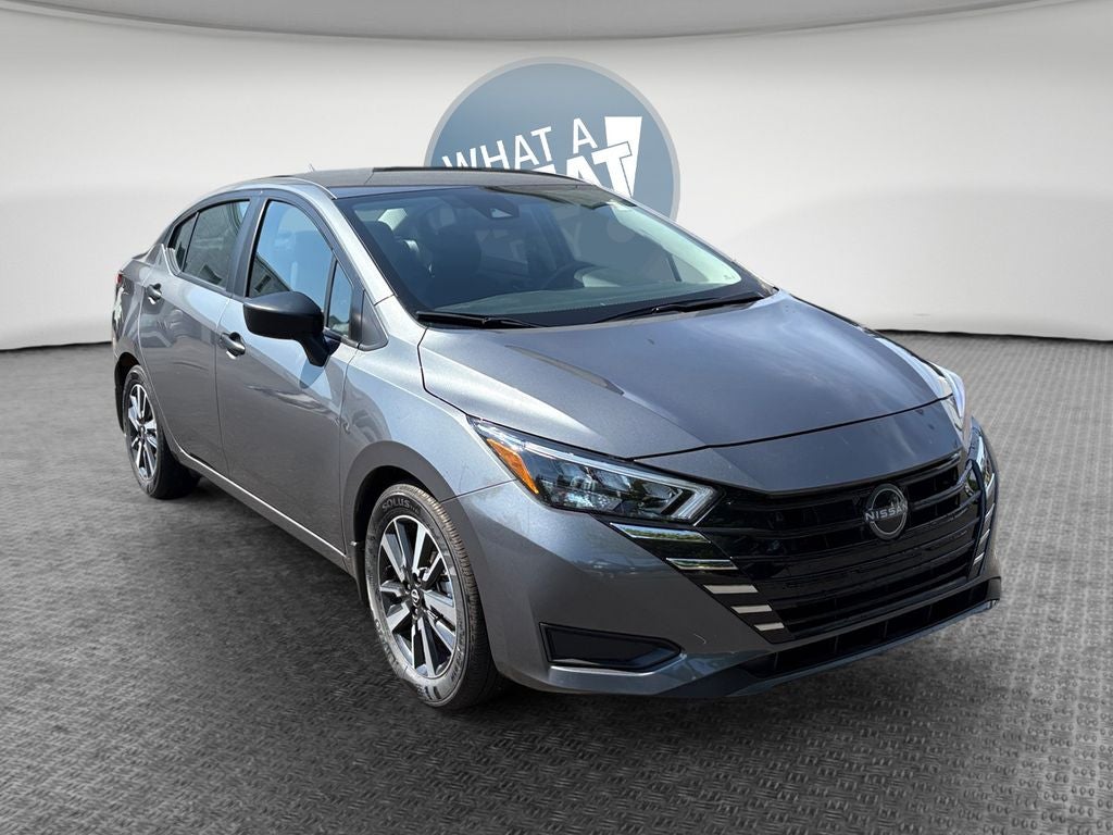 2025 Nissan Versa 1.6 S CVT's photo