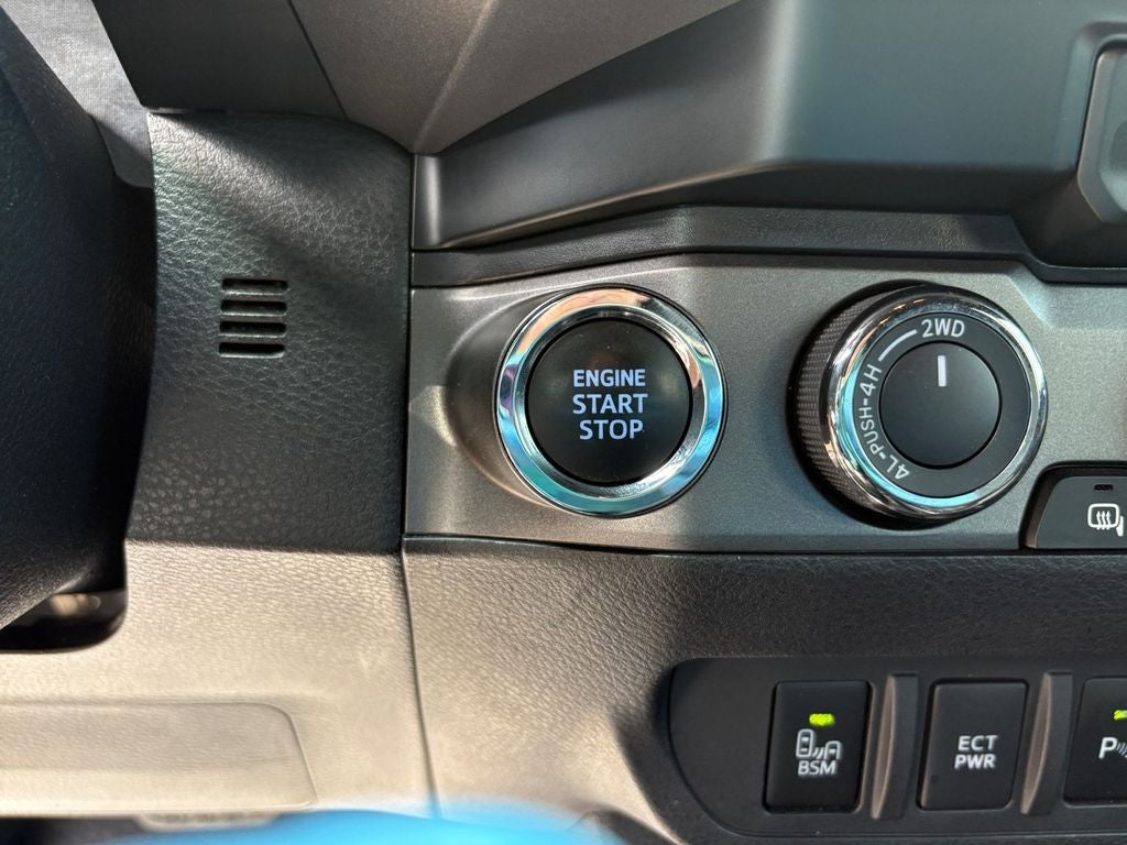 2023 Toyota Tacoma TRD Sport V6