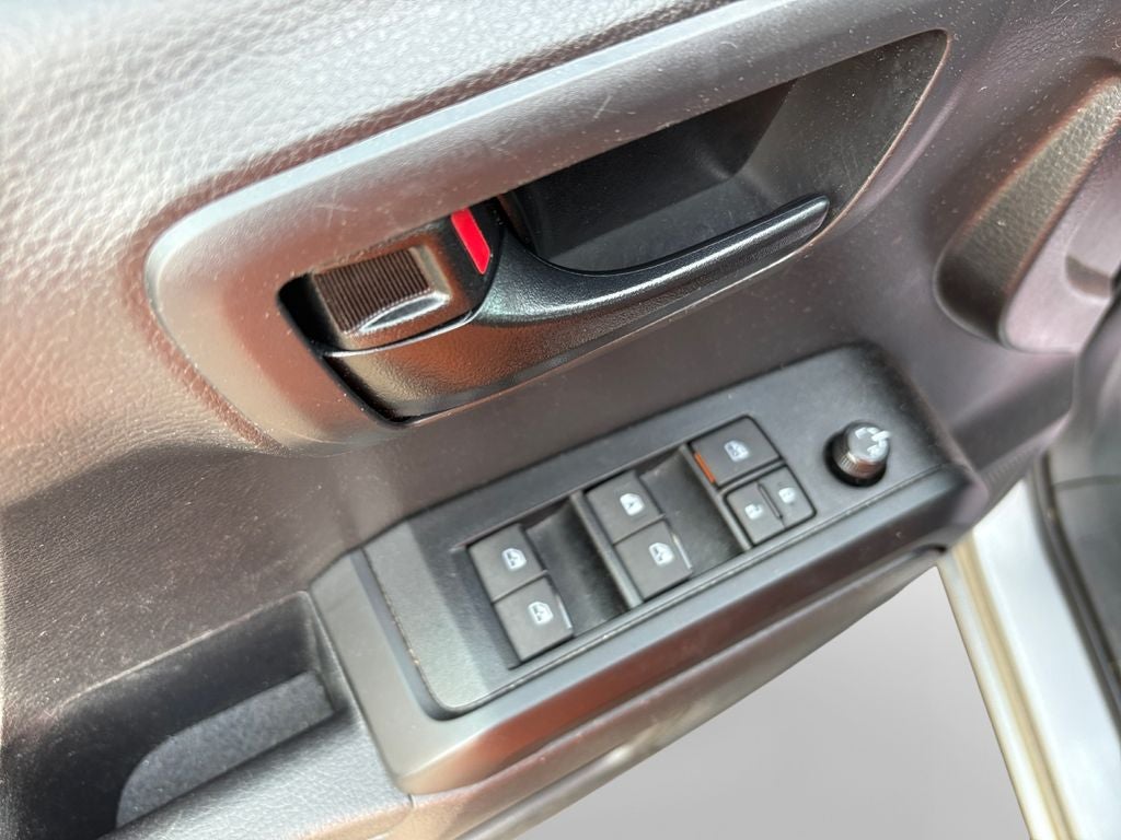 2023 Toyota Tacoma SR V6