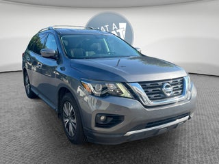 2017 Nissan Pathfinder SV