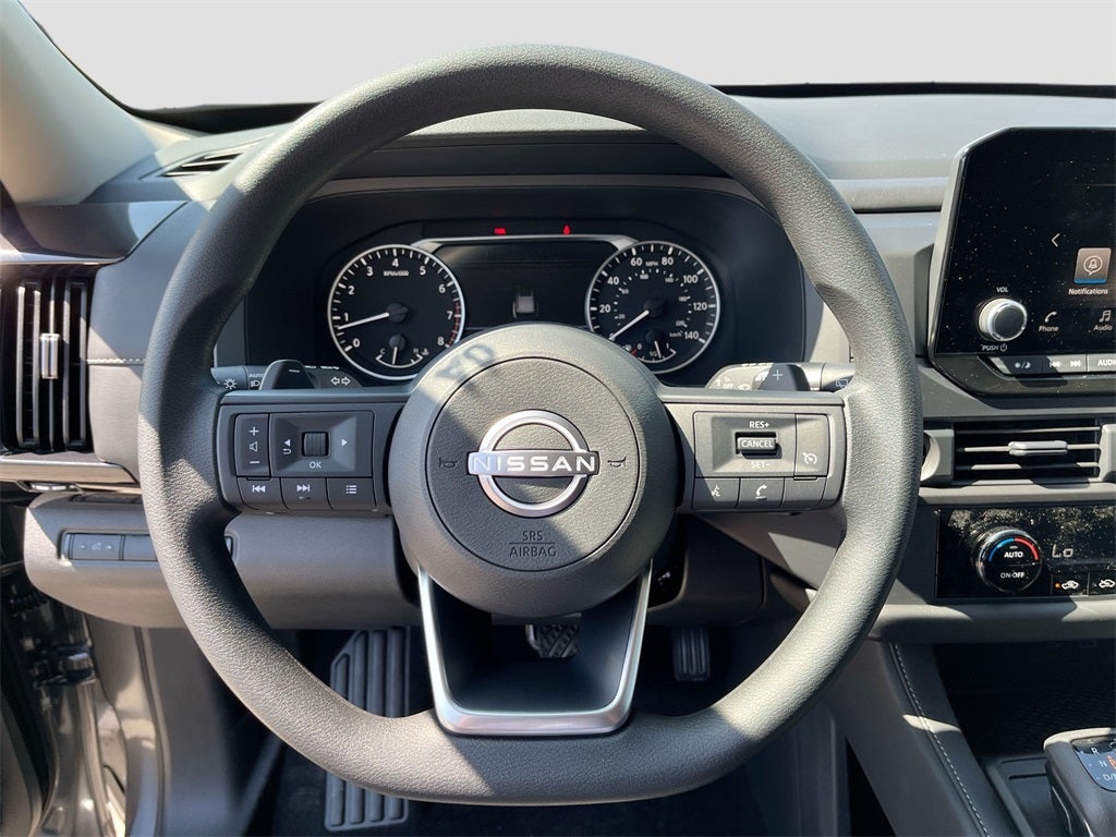 2025 Nissan Pathfinder S