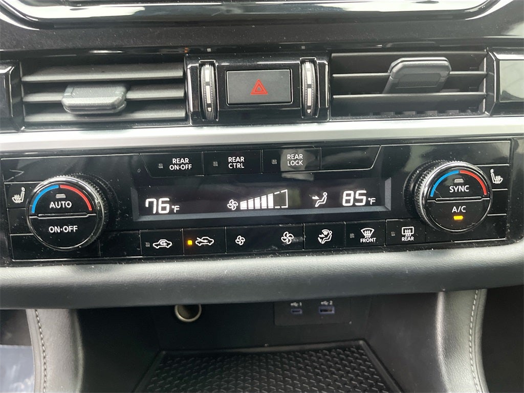 2024 Nissan Pathfinder SV