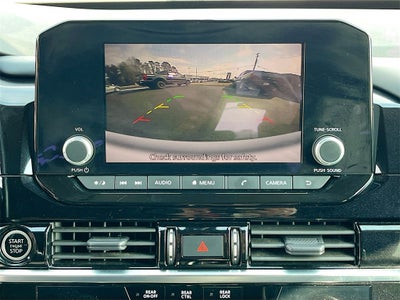 2023 Nissan Pathfinder SV