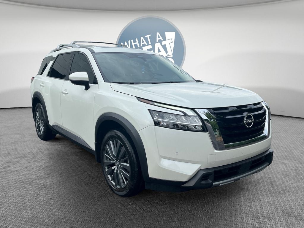 2024 Nissan Pathfinder SL 2WD's photo