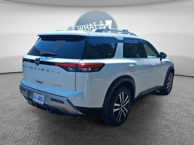 2025 Nissan Pathfinder Platinum
