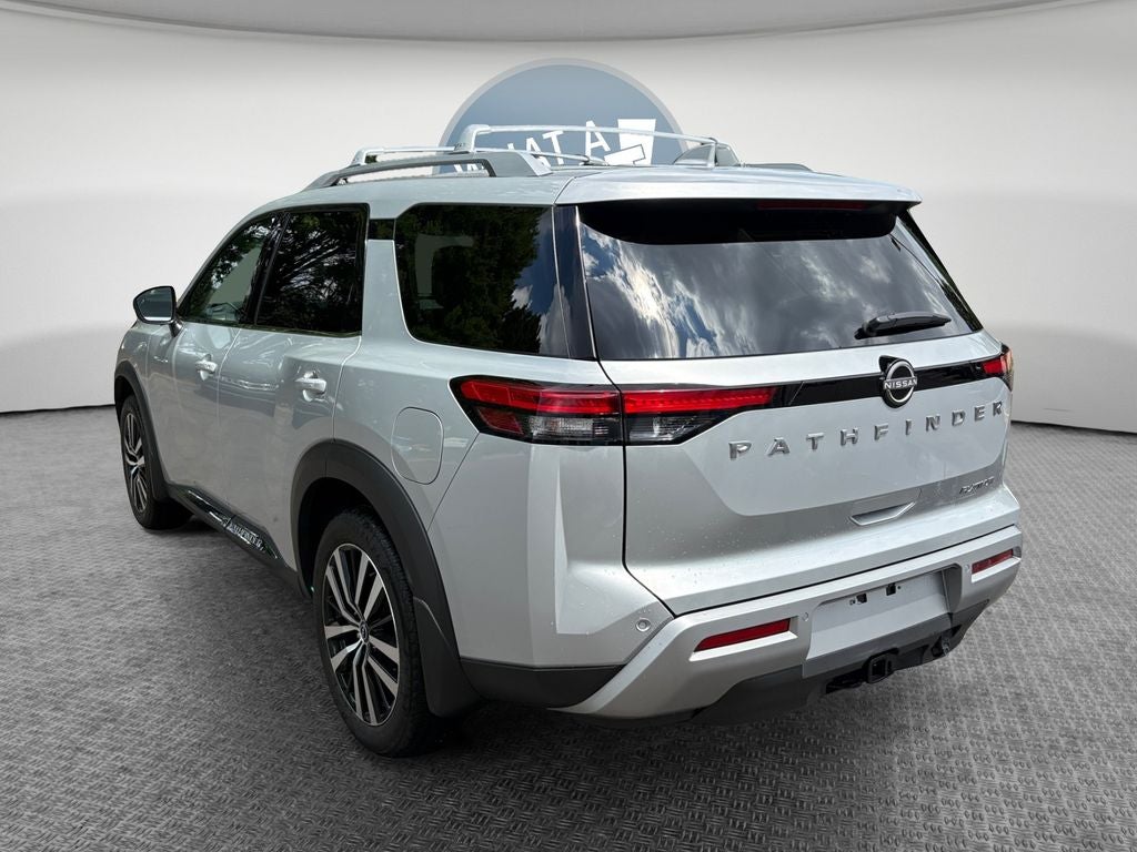2025 Nissan Pathfinder Platinum