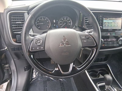 2017 Mitsubishi Outlander ES