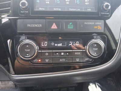 2017 Mitsubishi Outlander ES