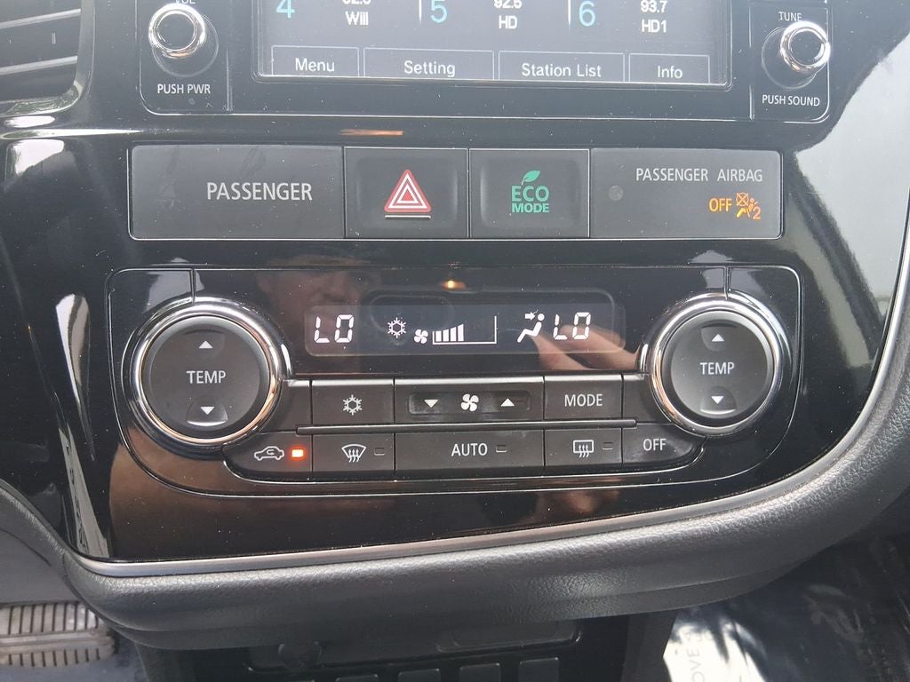 2017 Mitsubishi Outlander ES