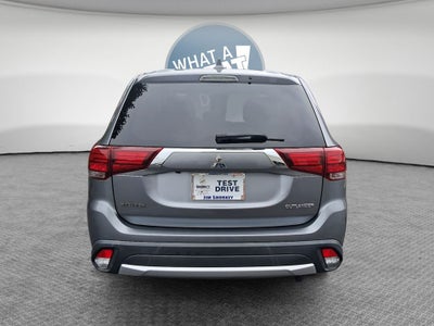 2017 Mitsubishi Outlander ES