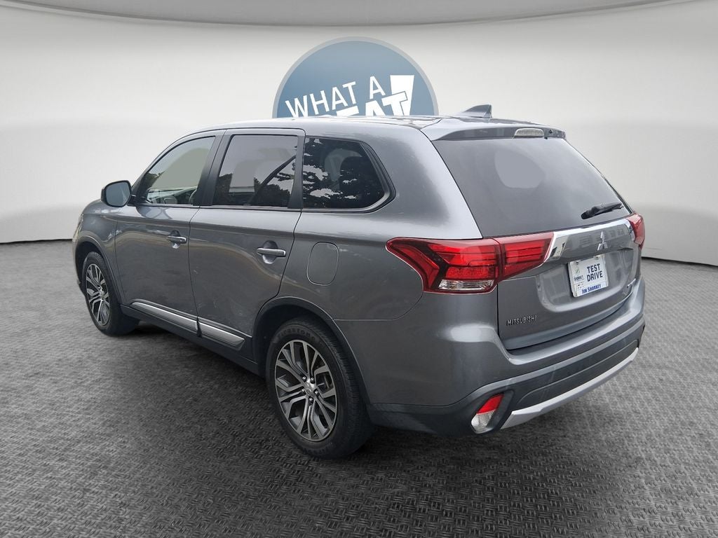 2017 Mitsubishi Outlander ES