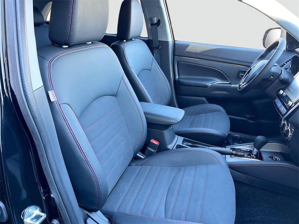 2026 Mitsubishi Outlander Sport Base