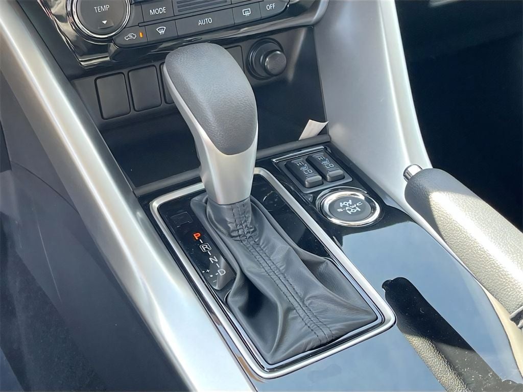 2026 Mitsubishi Eclipse Cross LE