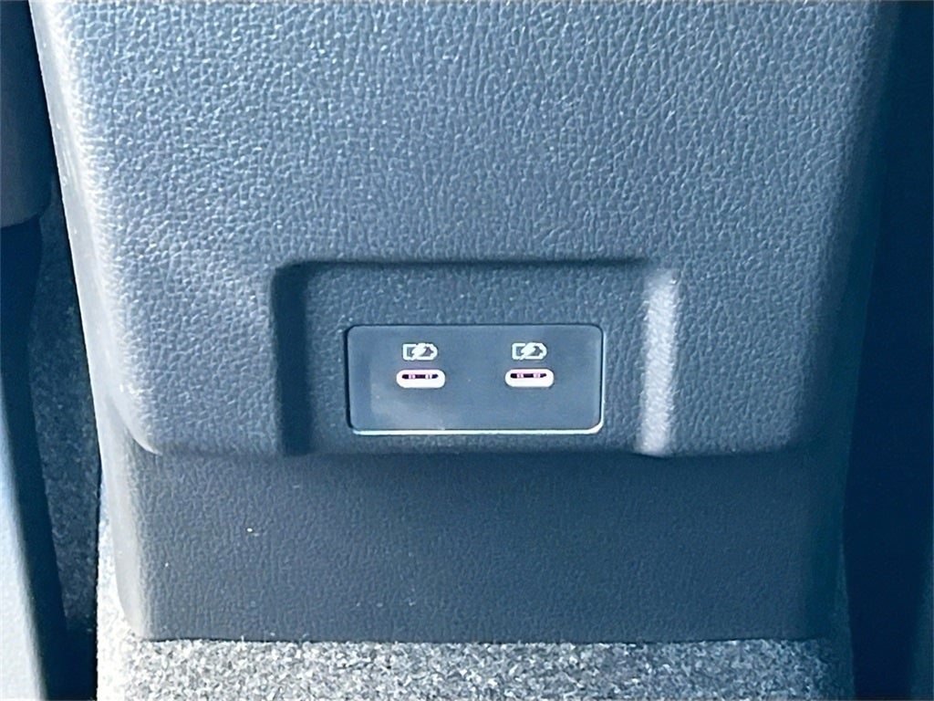 2026 Mitsubishi Eclipse Cross Base