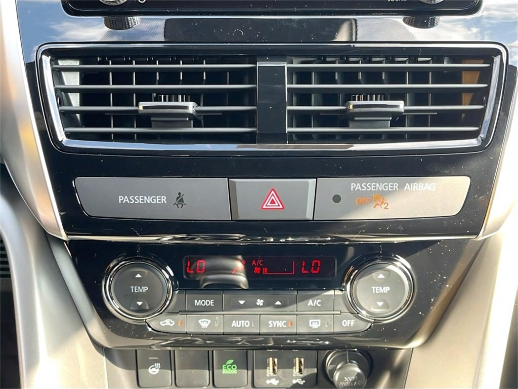 2025 Mitsubishi Eclipse Cross Base