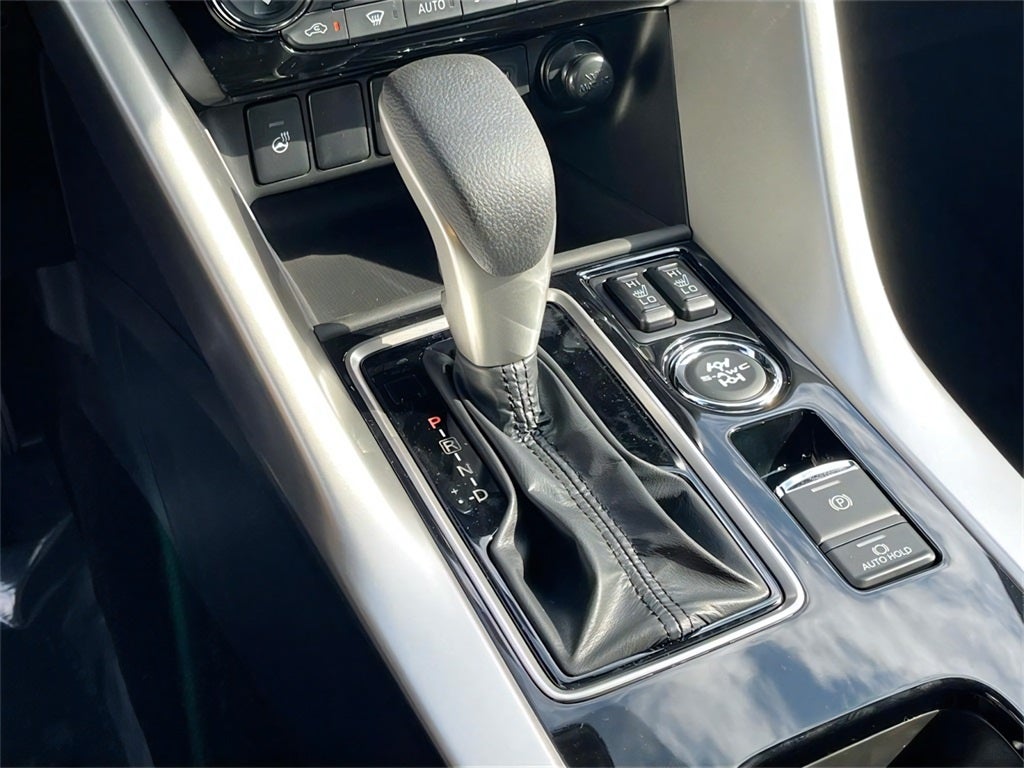 2025 Mitsubishi Eclipse Cross Base