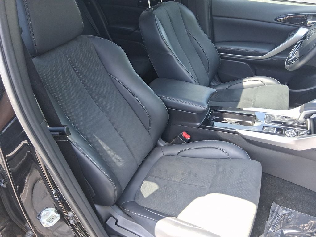 2025 Mitsubishi Eclipse Cross Base
