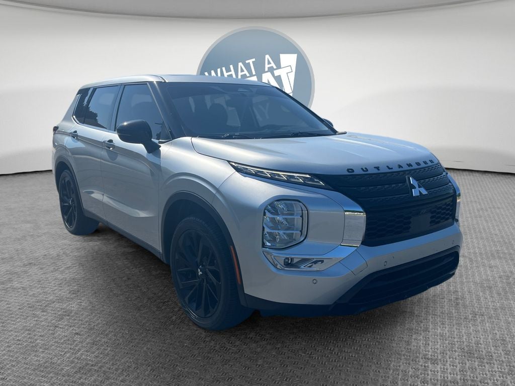 2022 Mitsubishi Outlander SE