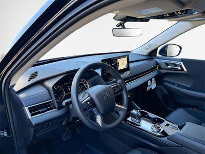 2026 Mitsubishi Outlander ES