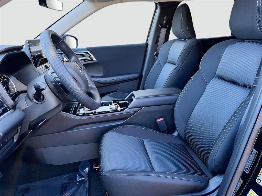 2026 Mitsubishi Outlander ES