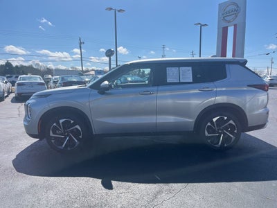 2024 Mitsubishi Outlander Base