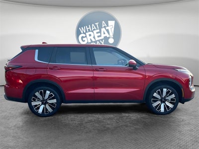 2025 Mitsubishi Outlander SE