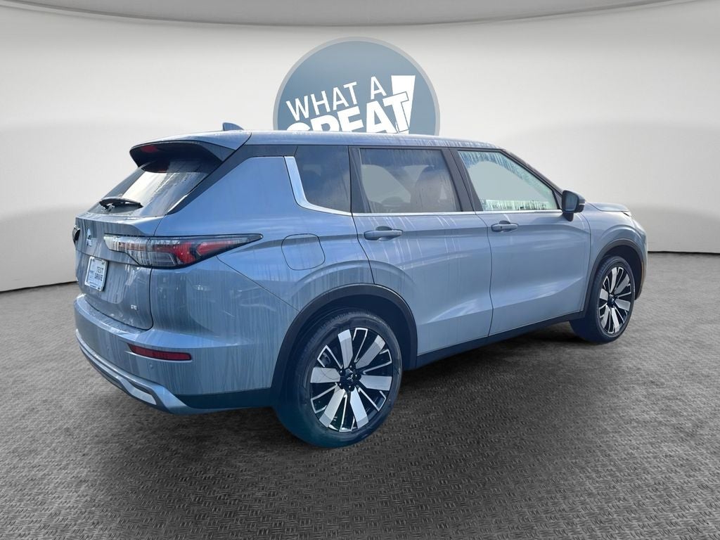 2026 Mitsubishi Outlander SE