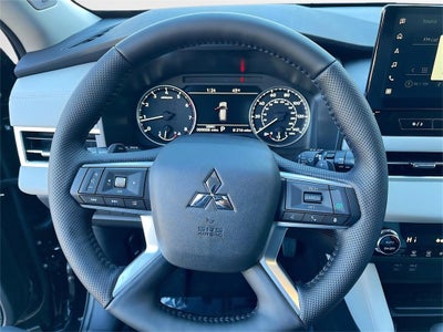 2026 Mitsubishi Outlander SE