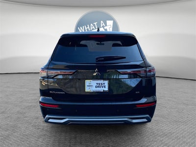 2026 Mitsubishi Outlander SE