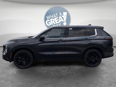 2026 Mitsubishi Outlander SE