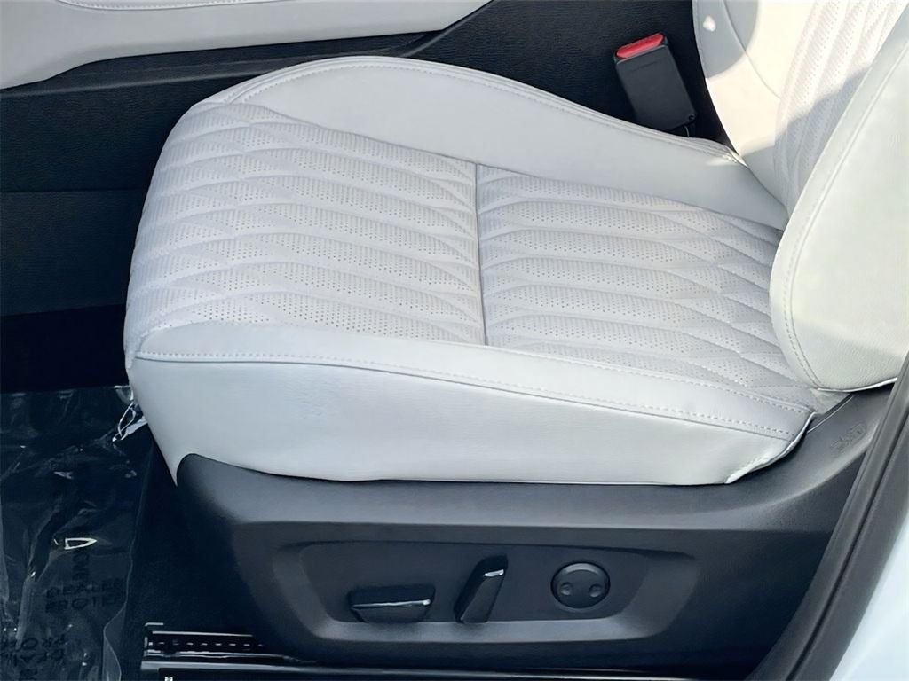 2026 Mitsubishi Outlander SEL