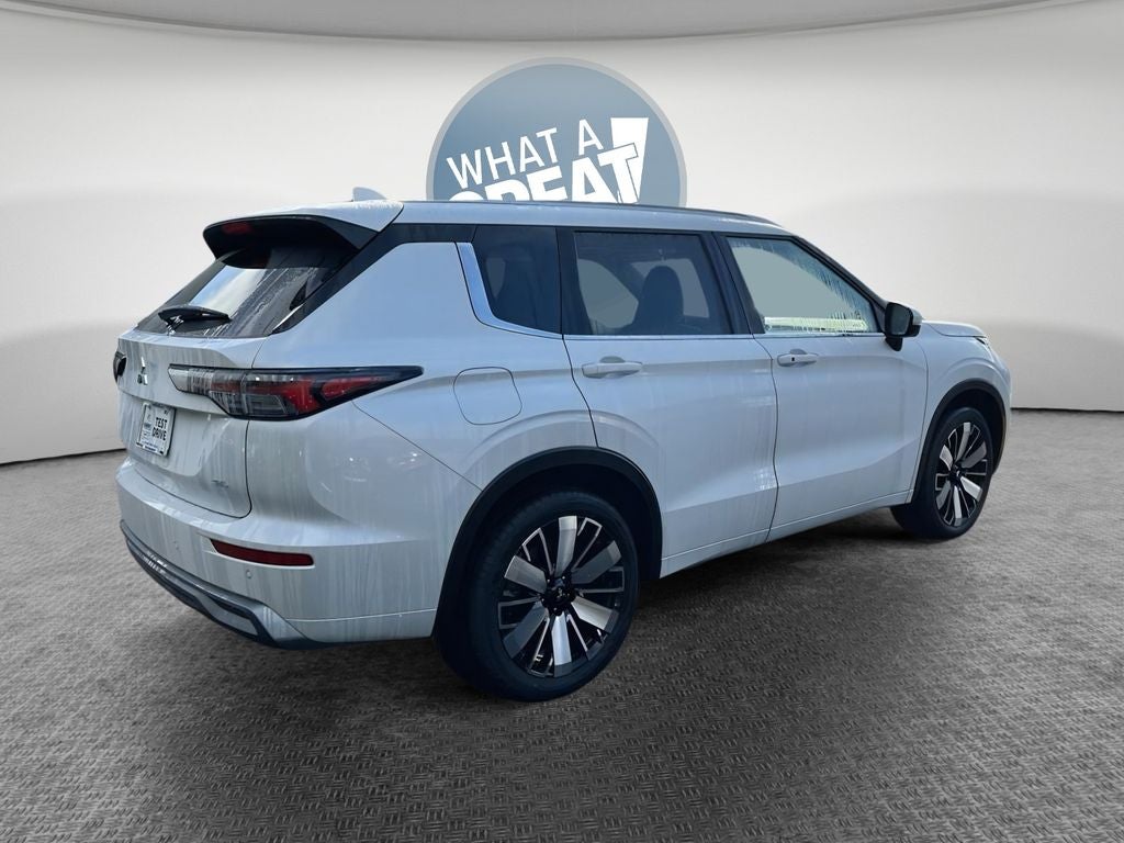 2026 Mitsubishi Outlander SEL