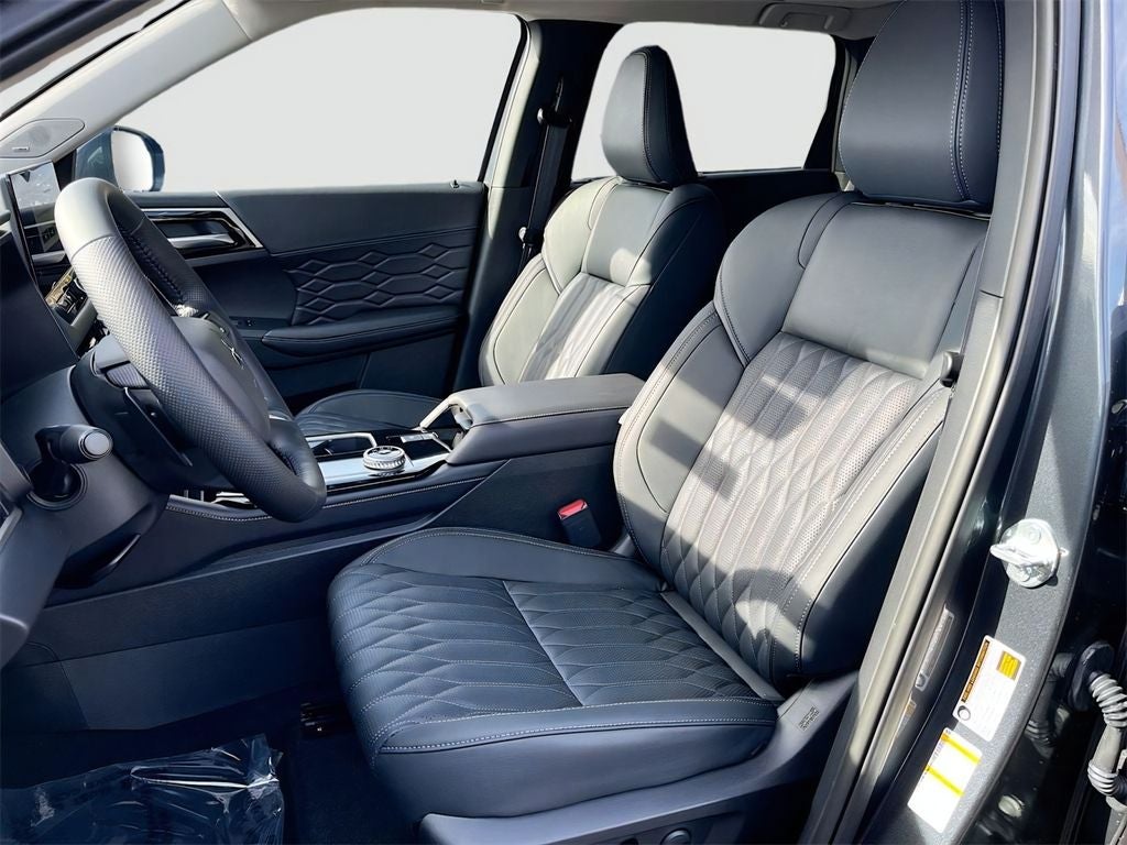 2026 Mitsubishi Outlander SEL